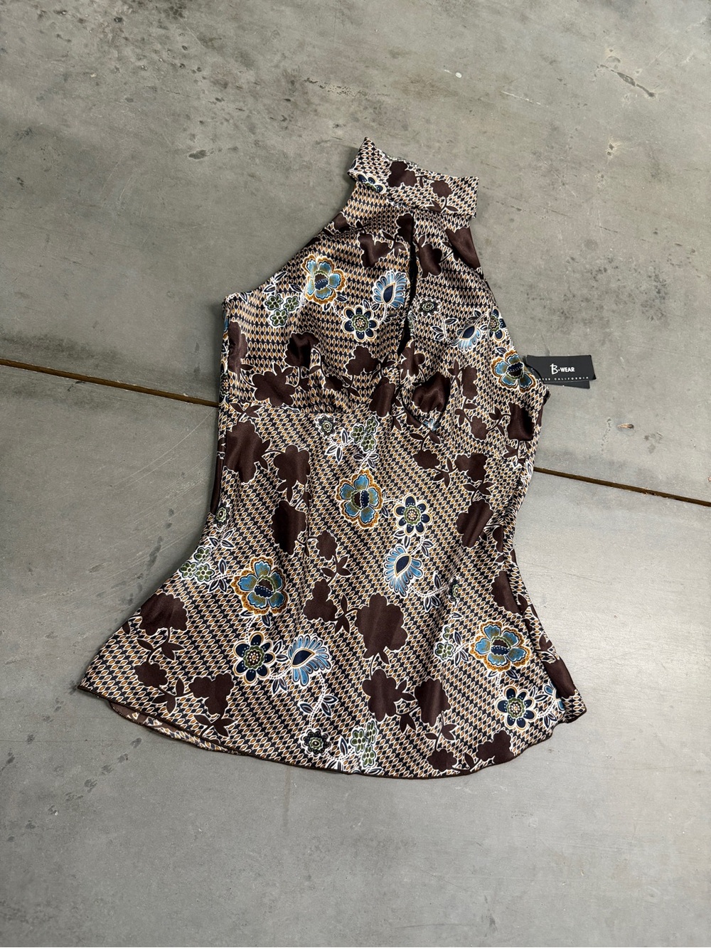 Bwear Brown Floral Print High-Neck Sleeveless Camisole